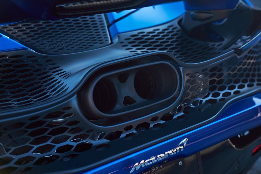 Used 2026 McLaren 750S Spider image 12