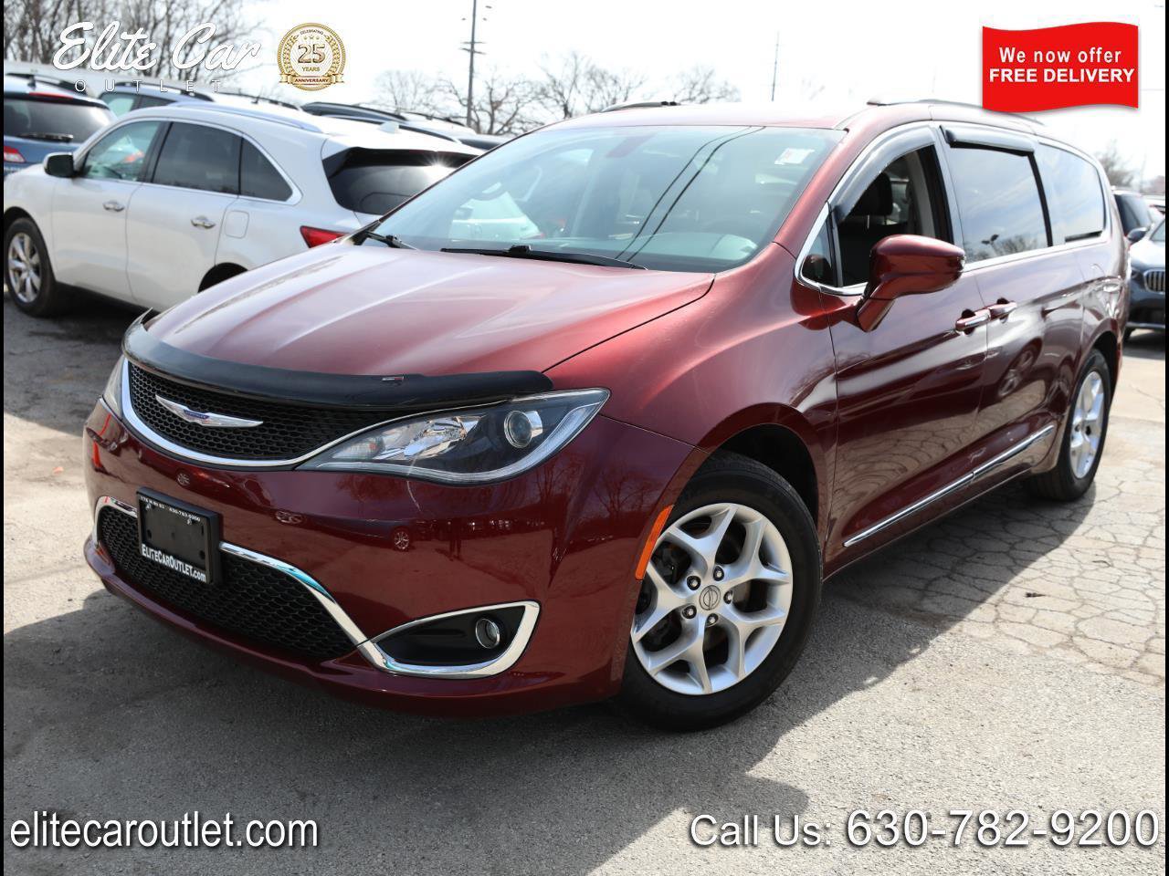 Used 2020 Chrysler Pacifica Touring-L w/ Tire & Wheel Group FWD image 1
