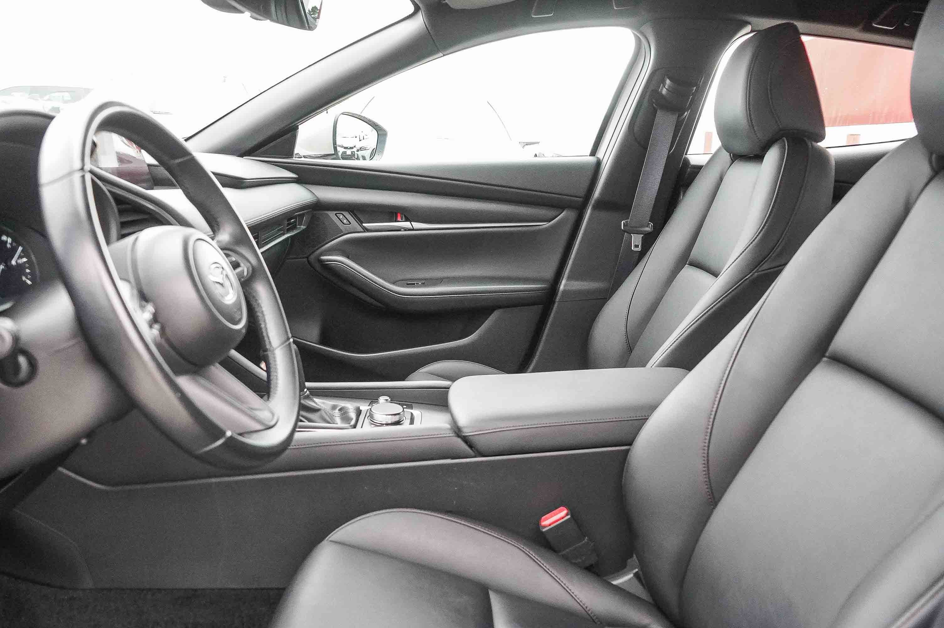 Used 2023 MAZDA MAZDA3 s image 18