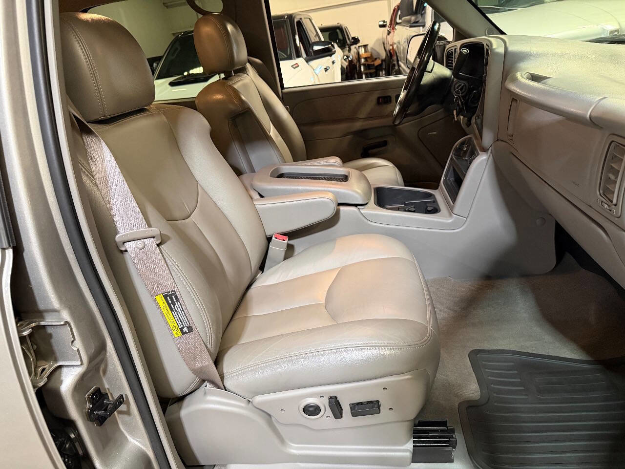 Used 2003 Chevrolet Silverado 3500 LT w/ Skid Plate Package image 40