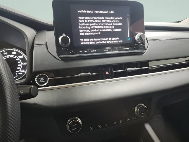 Used 2022 Mitsubishi Outlander ES image 25