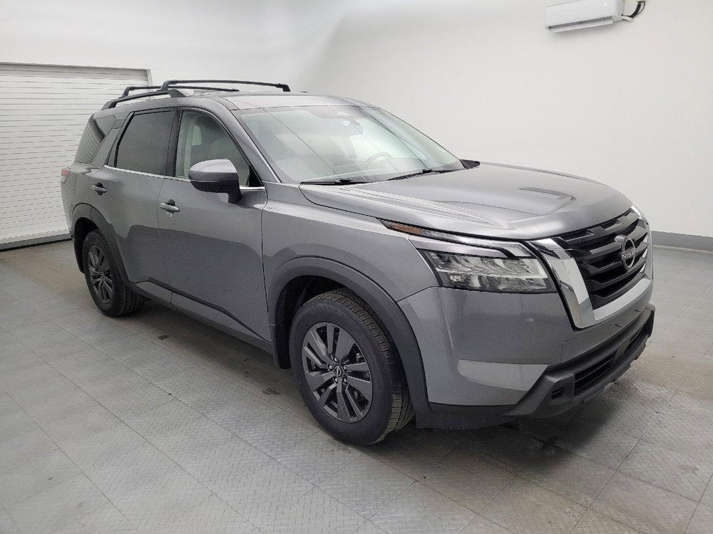 Used 2022 Nissan Pathfinder SV image 11