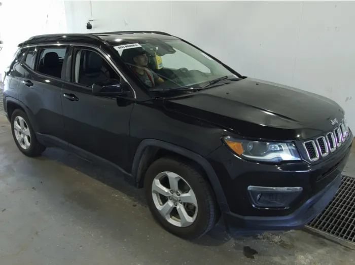 Used 2018 Jeep Compass Latitude w/ Popular Equipment Group FWD image 1