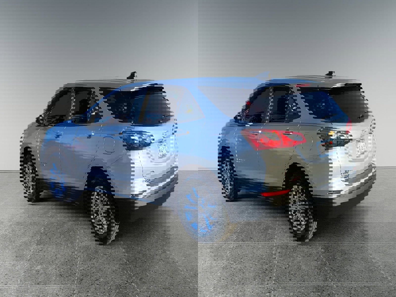 Used 2021 Chevrolet Equinox LS w/ LS Convenience Package image 3