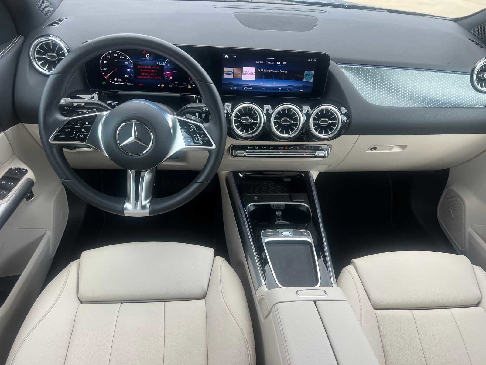 Used 2025 Mercedes-Benz GLA 250 image 28