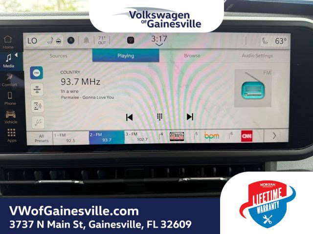 Used 2024 Jeep Wrangler Willys image 25