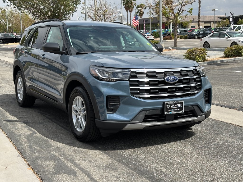 New 2026 Ford Explorer Active RWD image 10