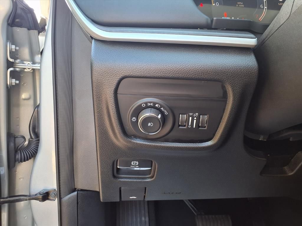 Certified 2023 Jeep Grand Cherokee L Limited image 22