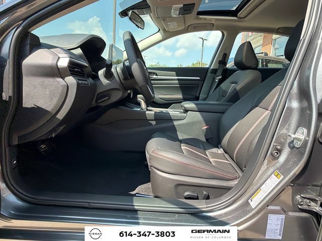 New 2026 Nissan Altima 2.5 SR w/ SR Midnight Edition Package FWD image 15
