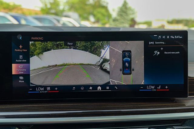 Used 2024 BMW X6 xDrive40i w/ Premium Package image 60