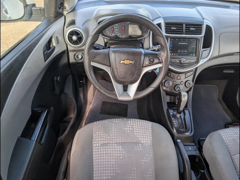 Used 2018 Chevrolet Sonic LT FWD image 11