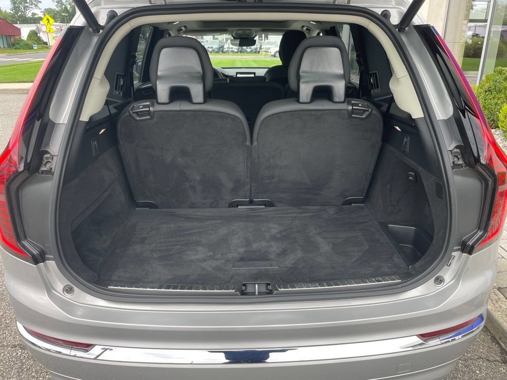 Used 2025 Volvo XC90 B6 Plus AWD/4WD image 13
