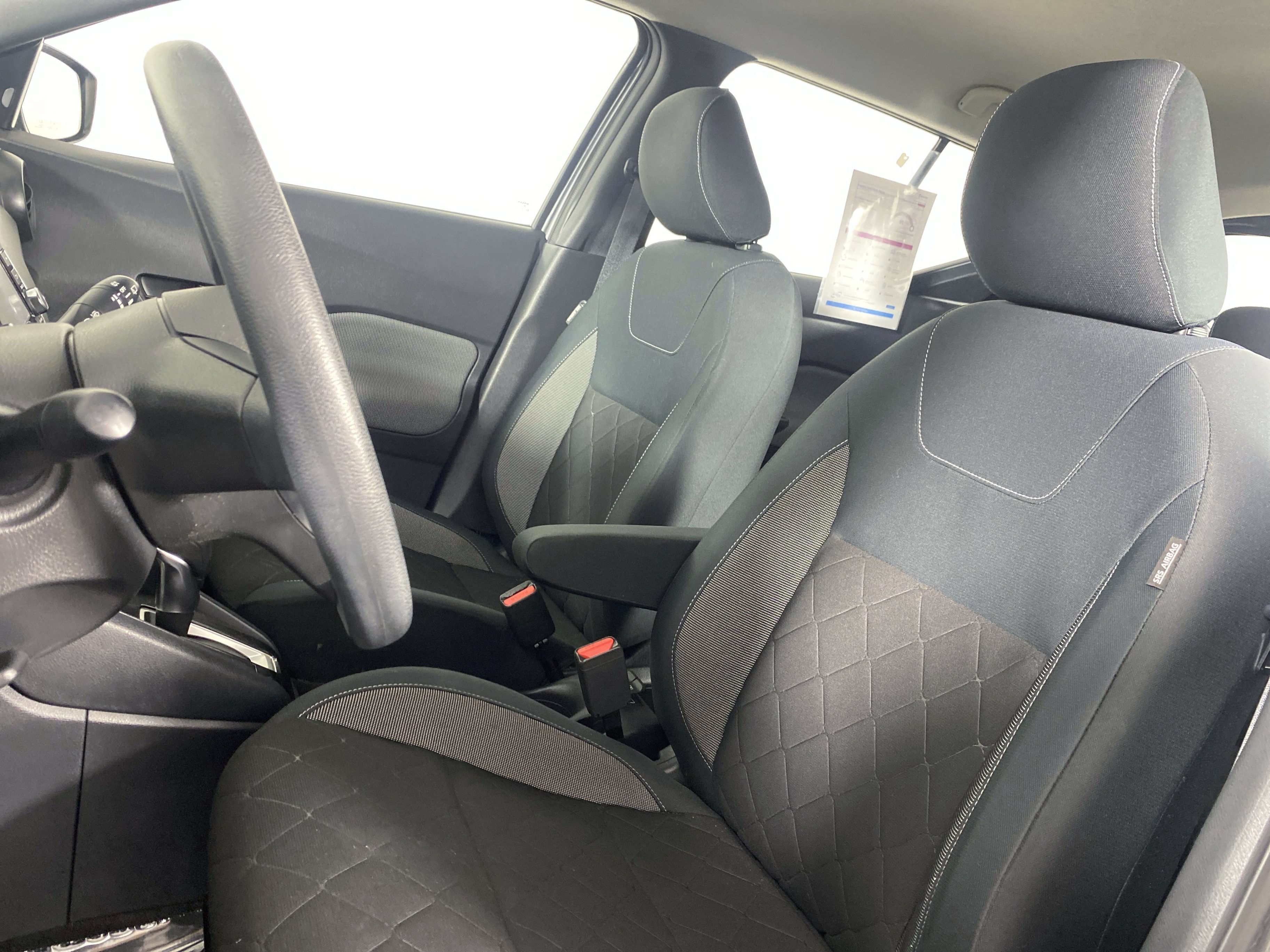 Used 2020 Nissan Kicks S FWD image 14