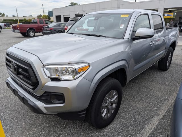 Used 2022 Toyota Tacoma SR AWD/4WD image 2