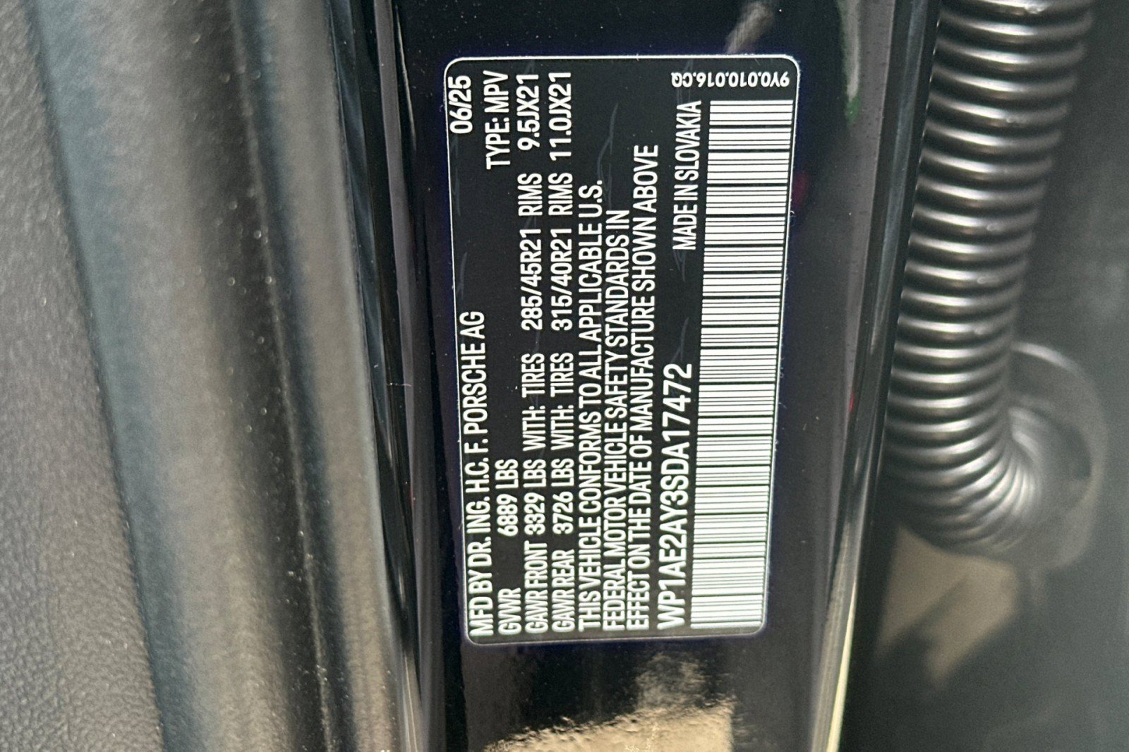 Certified 2025 Porsche Cayenne E-Hybrid image 29