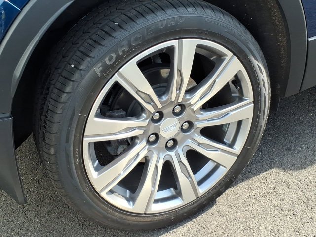 Used 2019 Cadillac XT4 Premium Luxury AWD/4WD image 7