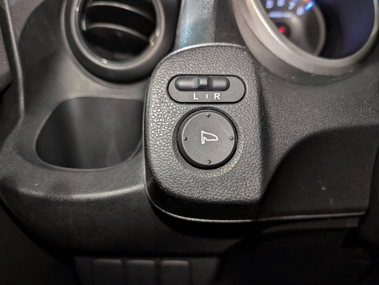 Used 2010 Honda Fit Sport image 37