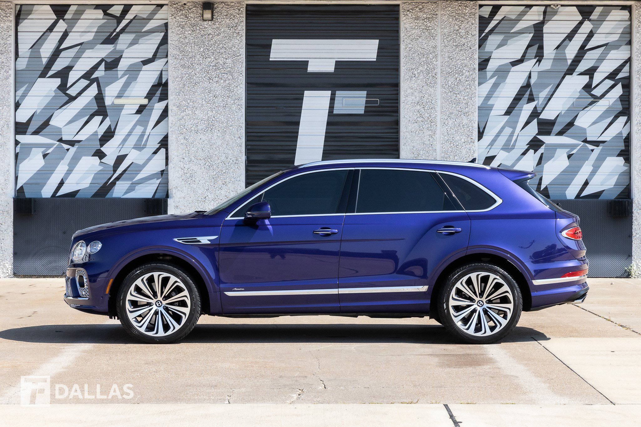Used 2023 Bentley Bentayga image 7