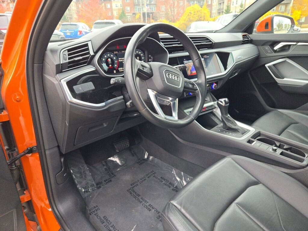 Used 2022 Audi Q3 2.0T Premium image 23