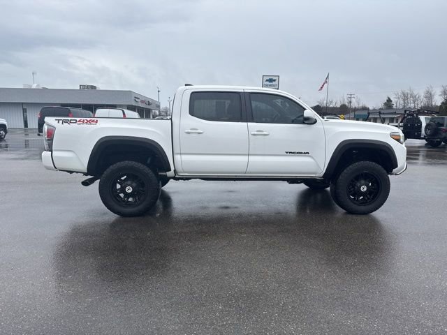 Used 2020 Toyota Tacoma TRD Off-Road w/ TRD Premium Off Road Package image 7