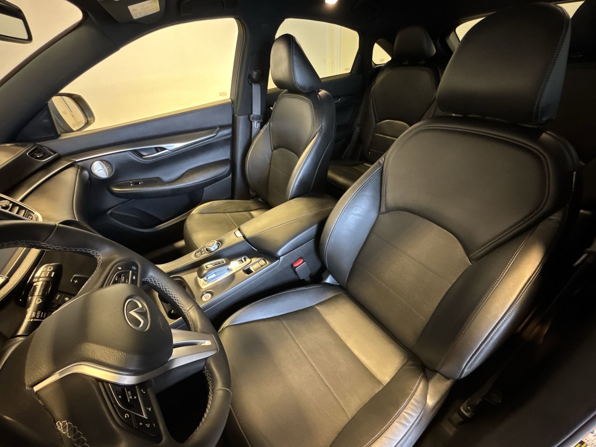 Certified 2025 INFINITI QX55 Essential AWD/4WD image 11