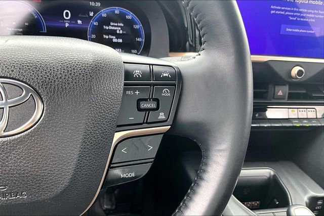 Used 2023 Toyota Crown Limited AWD/4WD image 11