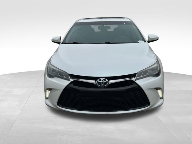 Used 2017 Toyota Camry XSE image 8