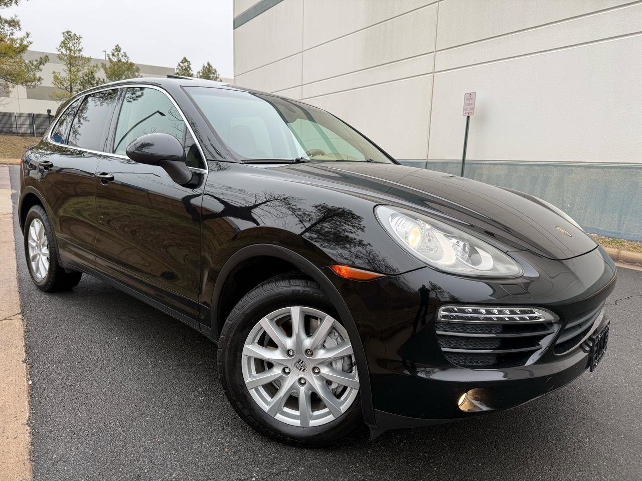 Used 2012 Porsche Cayenne image 1