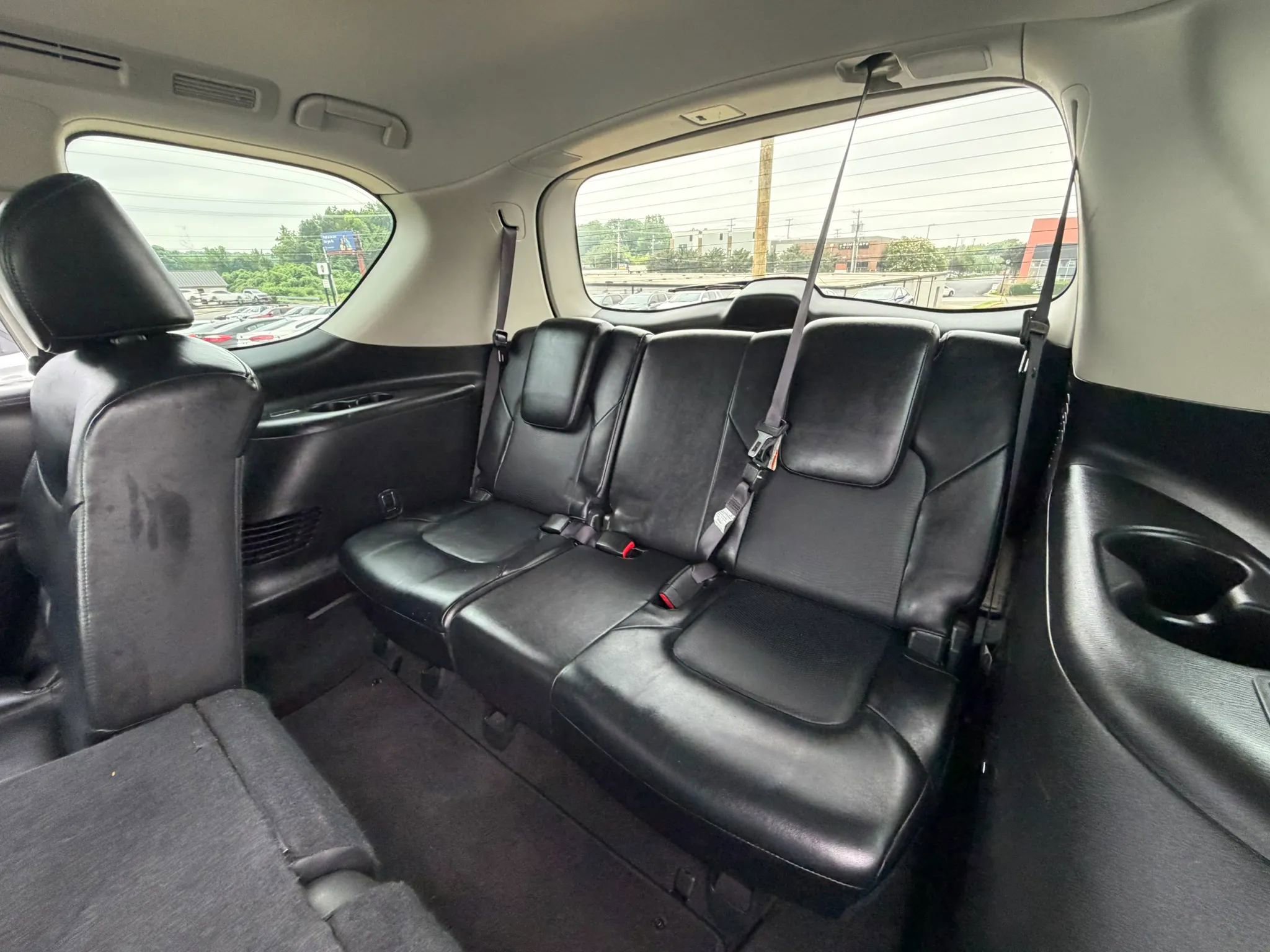 Used 2017 INFINITI QX80 2WD w/ Driver Assistance Package image 15