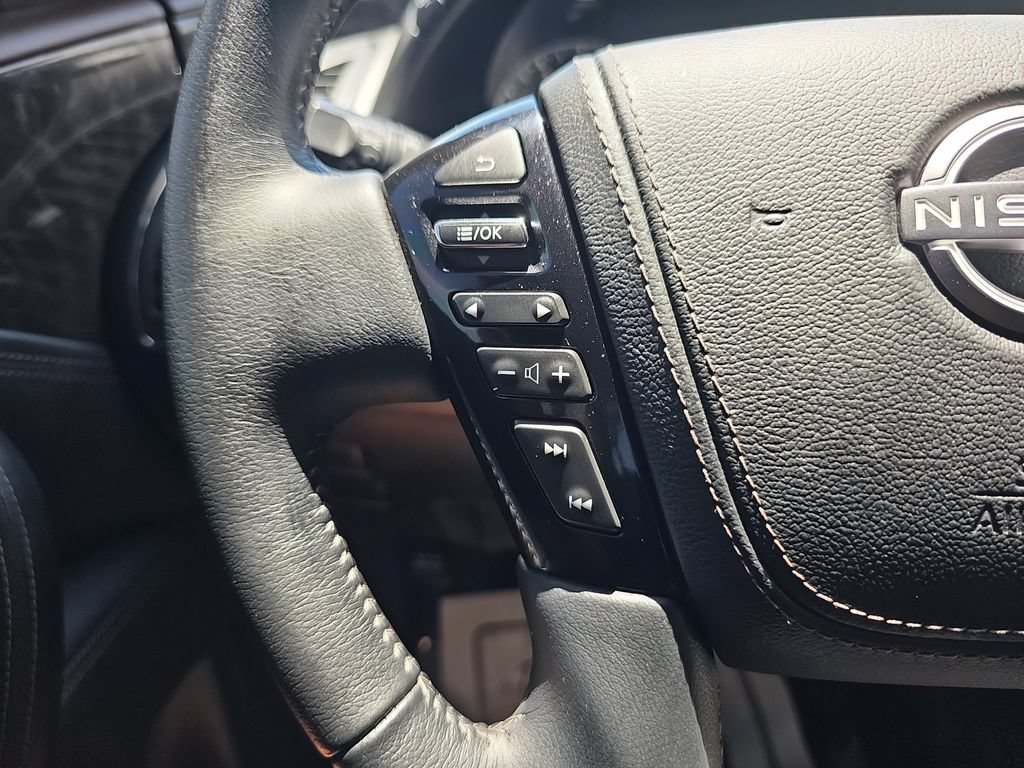 Used 2024 Nissan Armada Platinum w/ Captain's Chairs Package AWD/4WD image 17