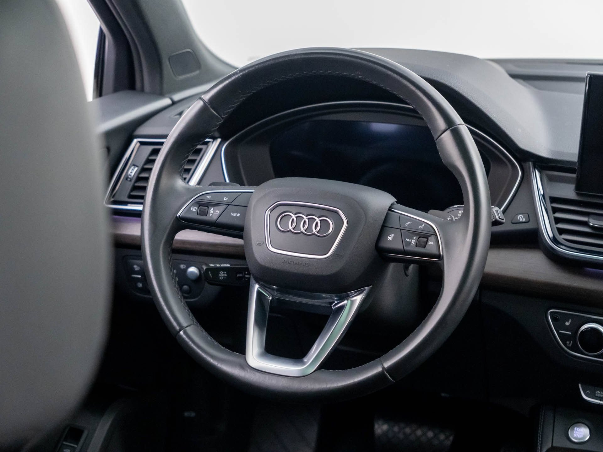 Used 2023 Audi Q5 2.0T Prestige w/ Prestige Package AWD/4WD image 11