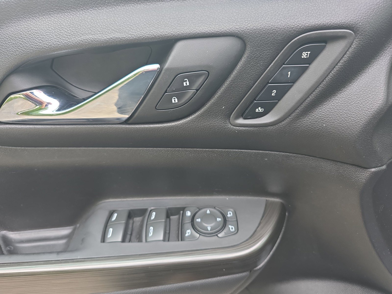 Used 2023 GMC Acadia SLT w/ Preferred Package FWD image 18
