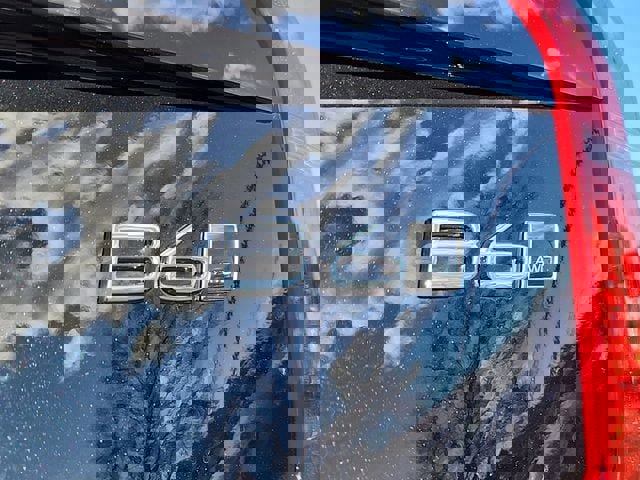 New 2025 Volvo XC90 B6 Ultra w/ Protection Package image 12