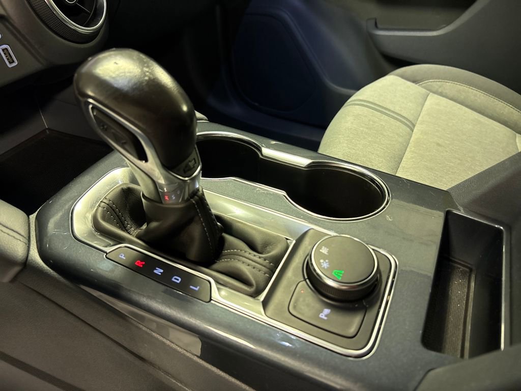 Used 2020 Chevrolet Blazer LT image 40