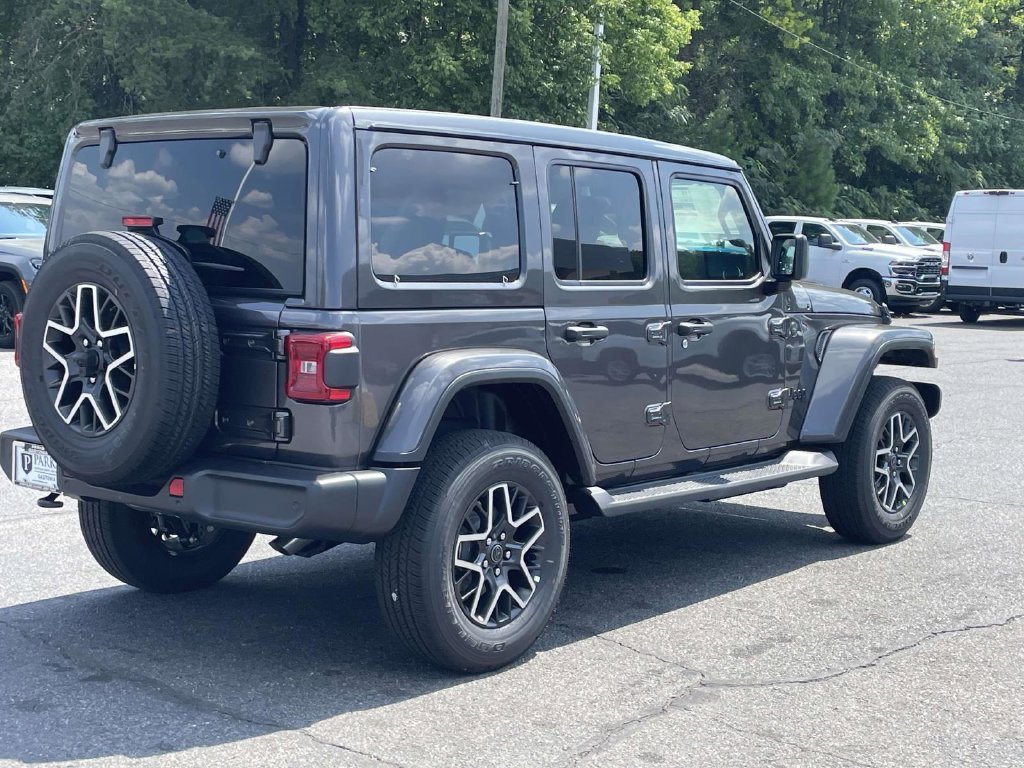 New 2027 Jeep Wrangler Unlimited Sahara AWD/4WD image 8