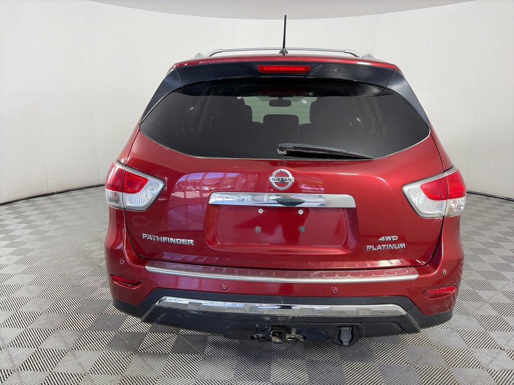 Used 2016 Nissan Pathfinder Platinum w/ Family Entertainment Package AWD/4WD image 6