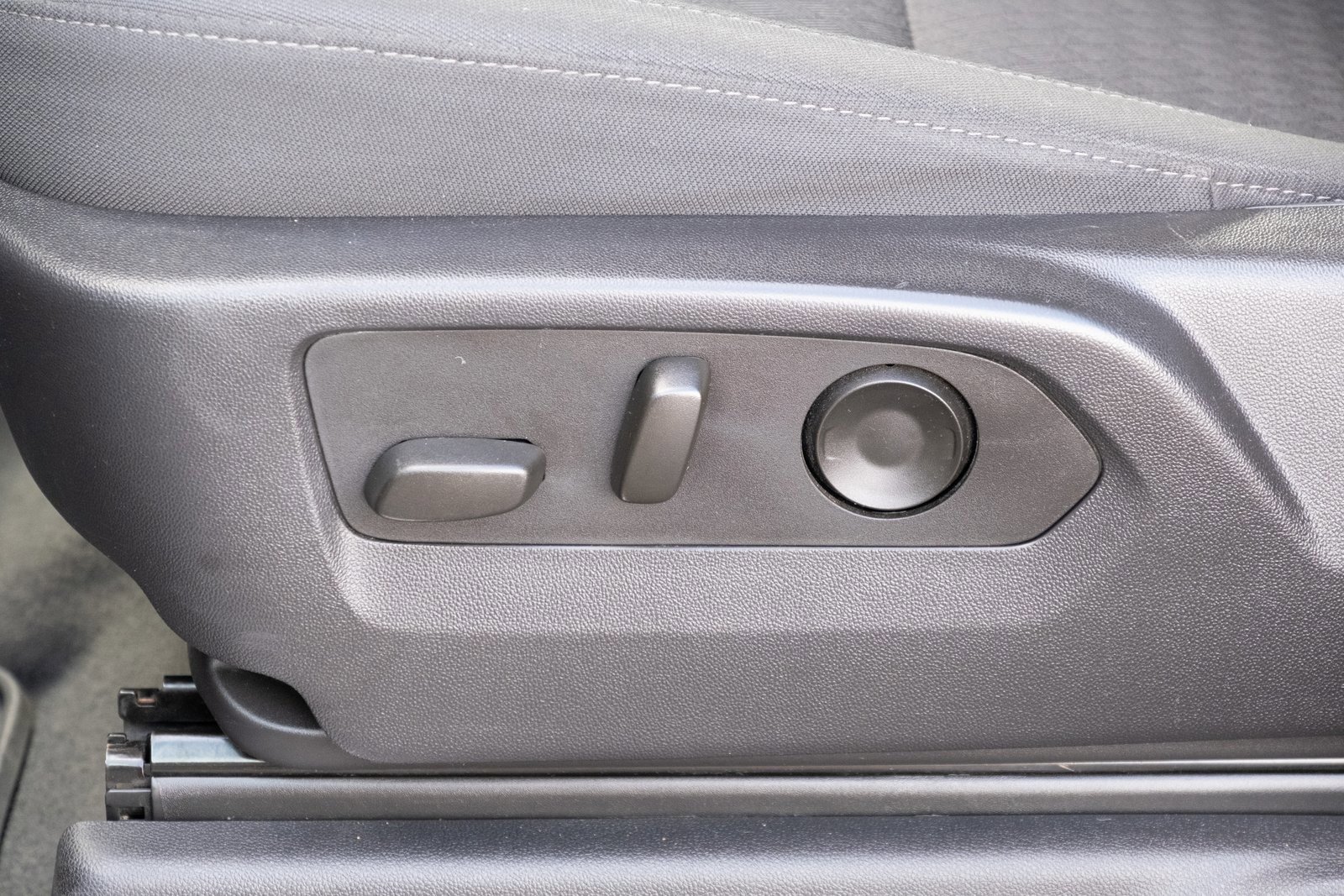 Used 2023 GMC Sierra 1500 SLE image 12