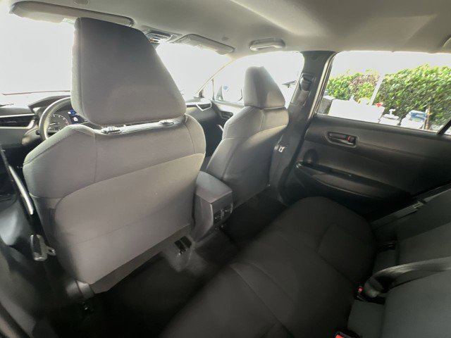 Used 2025 Toyota Corolla Cross LE image 20