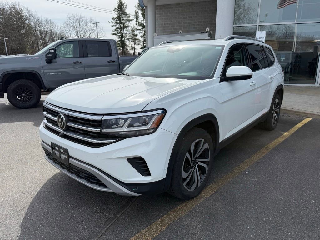 Used 2021 Volkswagen Atlas SEL Premium image 2