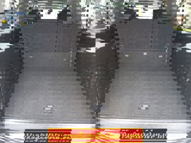 Used 2020 Chevrolet Suburban LT image 30