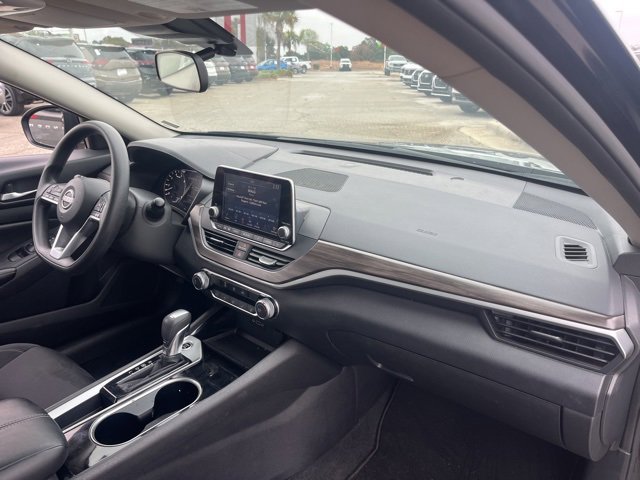 Used 2024 Nissan Altima 2.5 SV image 21