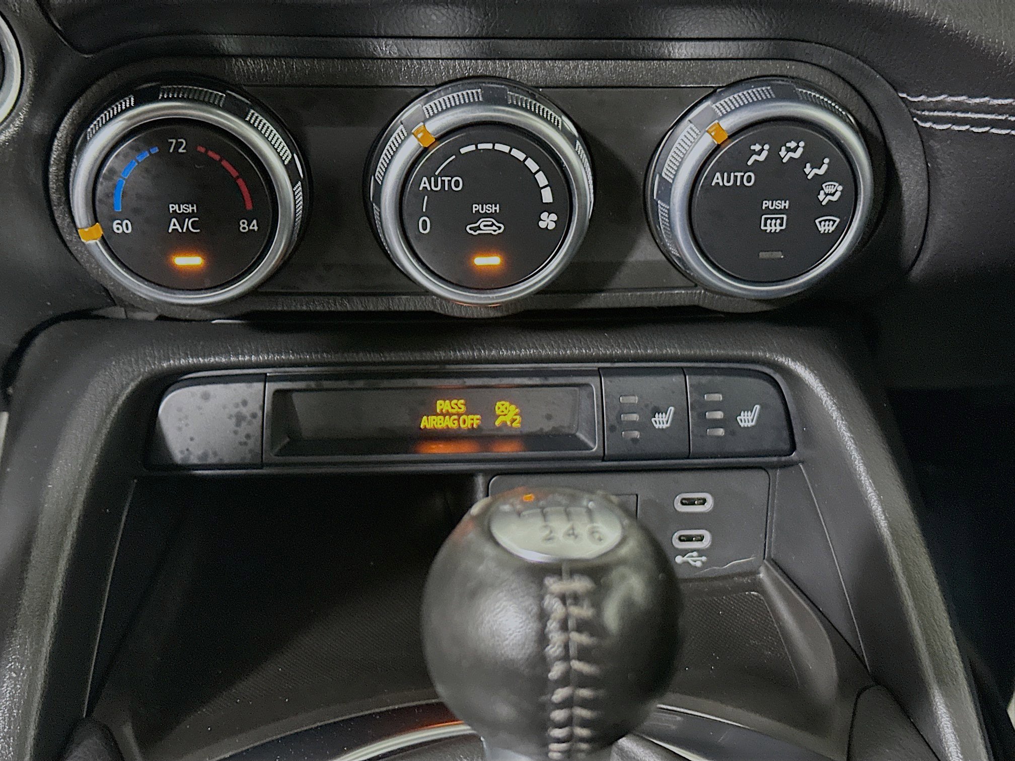 Used 2024 MAZDA MX-5 Miata Grand Touring RWD image 23