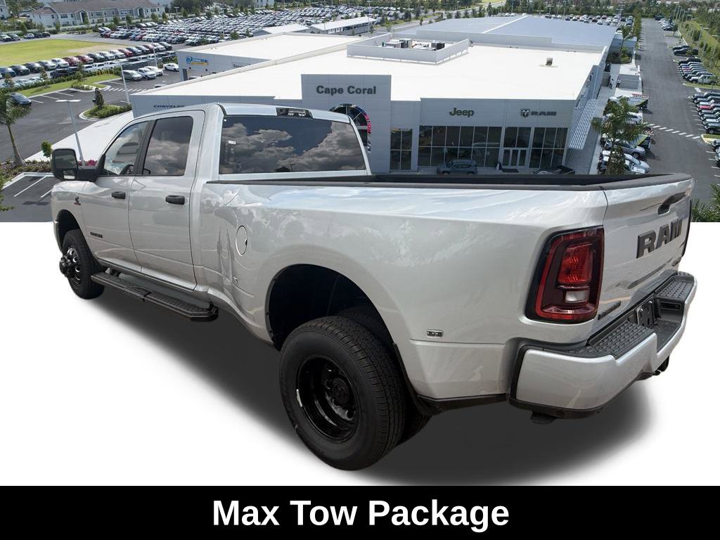 New 2026 RAM 3500 Big Horn AWD/4WD image 6