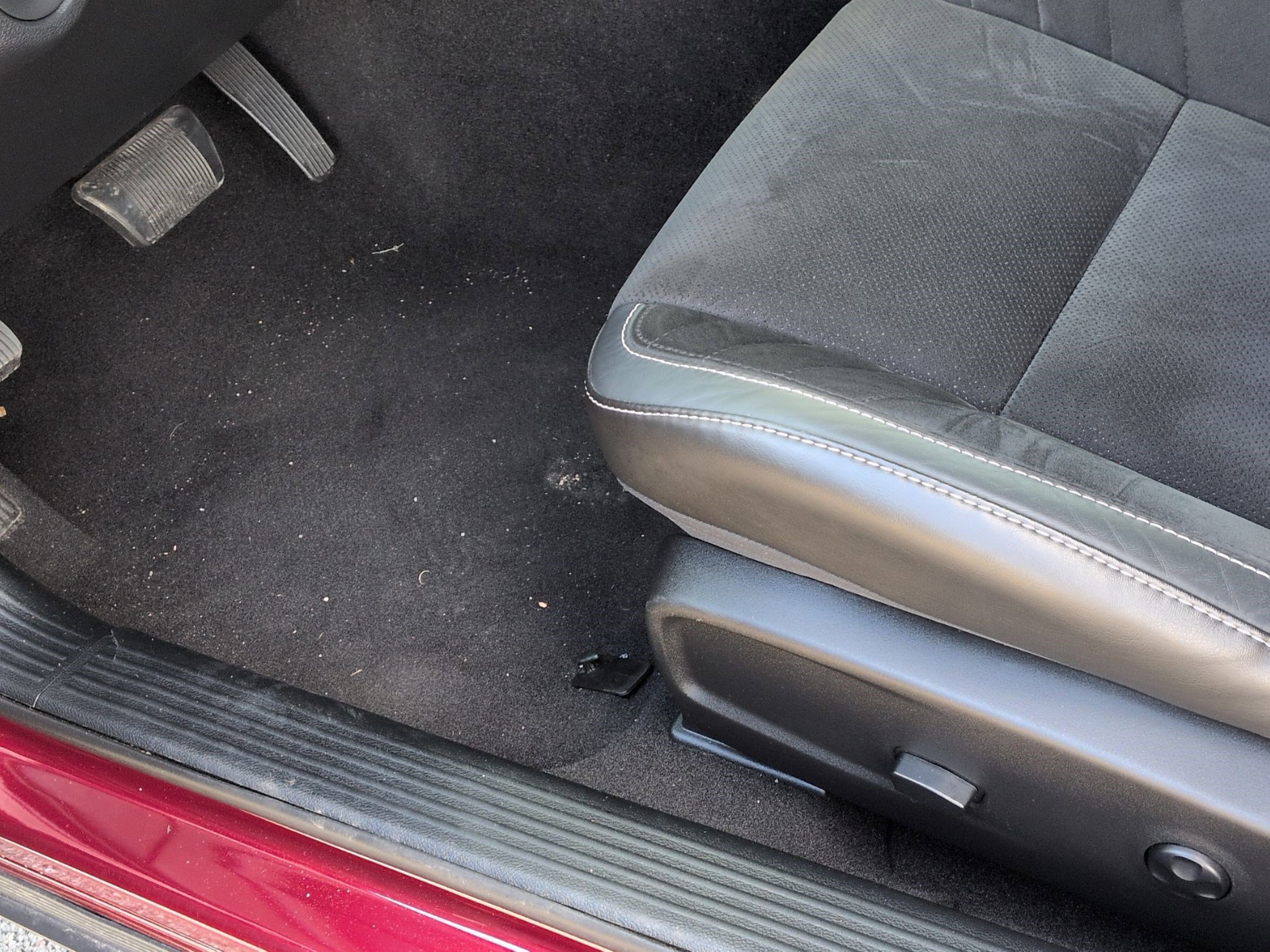 Used 2019 Dodge Challenger SRT Hellcat Redeye image 17