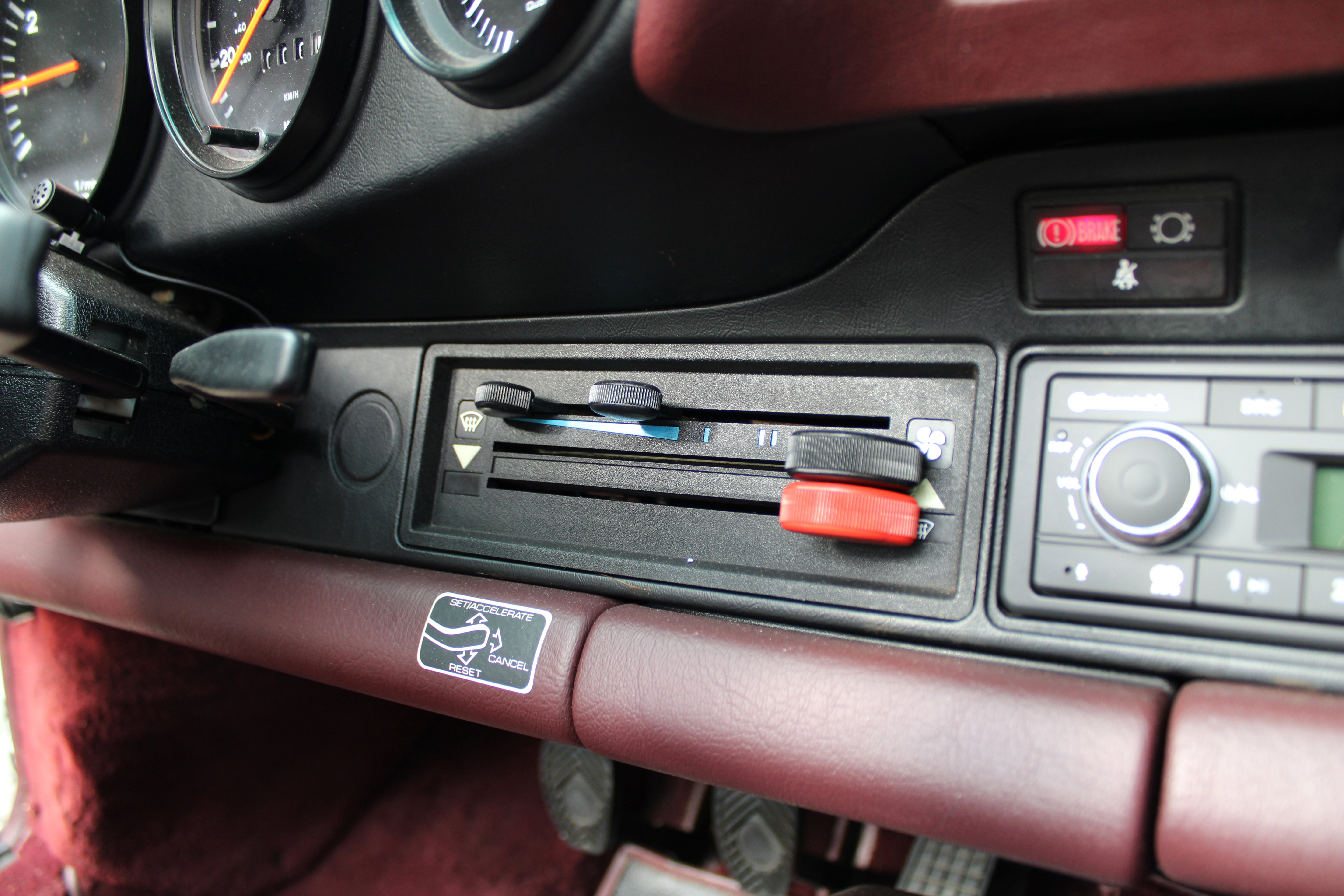 Used 1987 Porsche 911 Carrera image 23