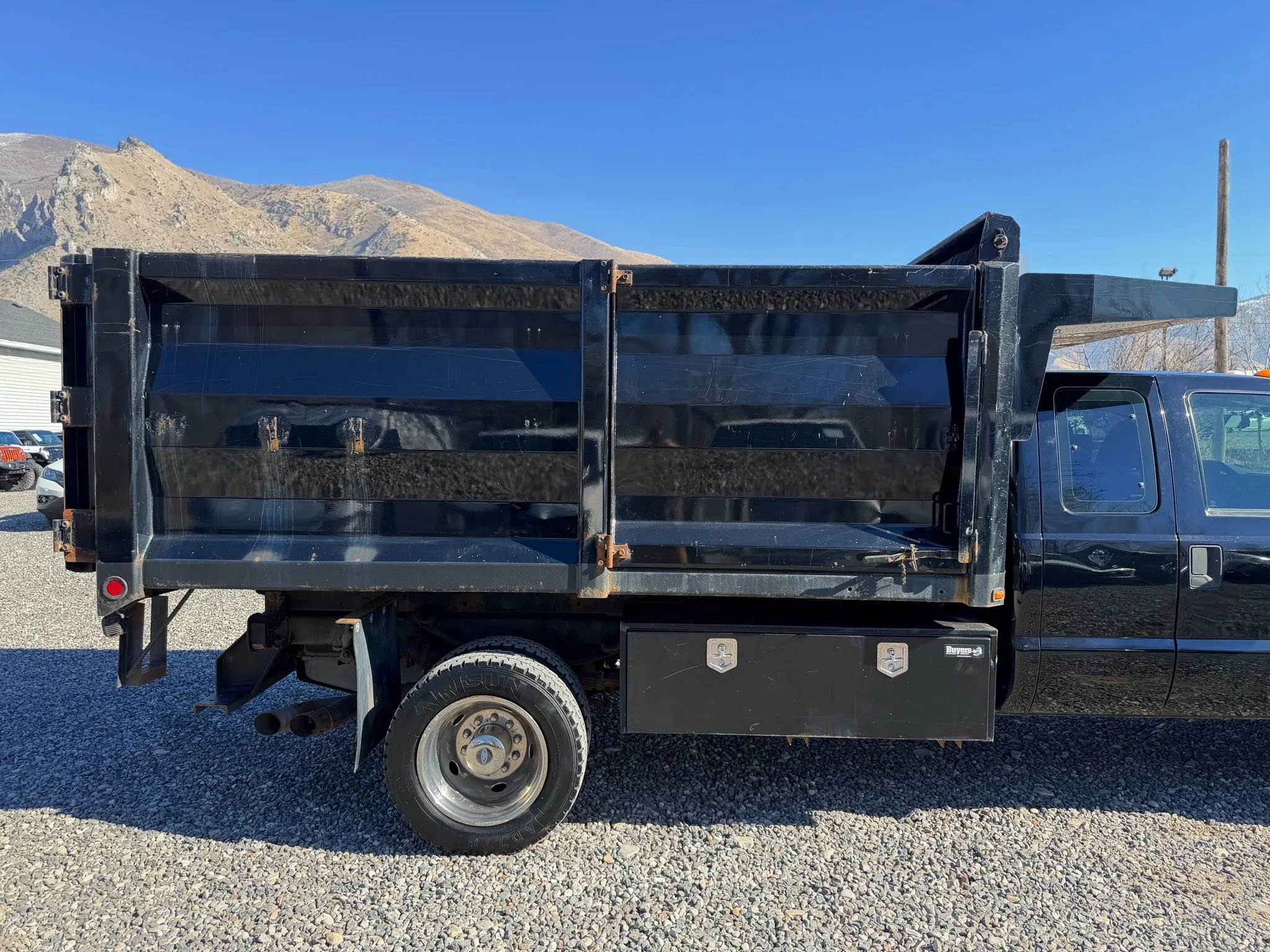 Used 2016 Ford F550 4x4 SuperCab Super Duty image 40