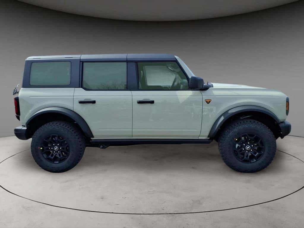 New 2026 Ford Bronco Badlands image 9