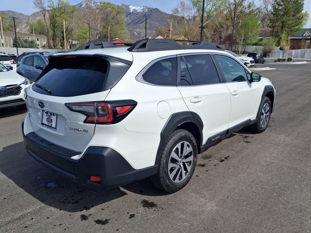 Used 2025 Subaru Outback Premium w/ Popular Package #1A image 3