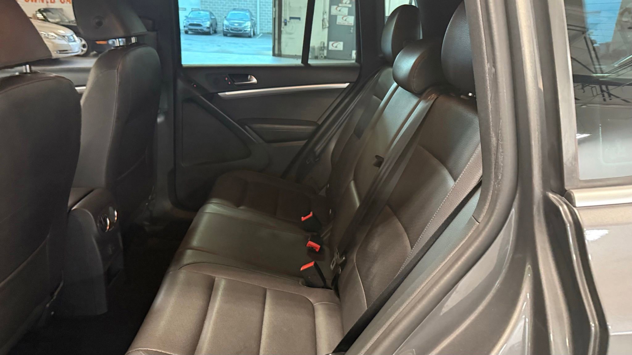 Used 2016 Volkswagen Tiguan R-Line FWD image 20