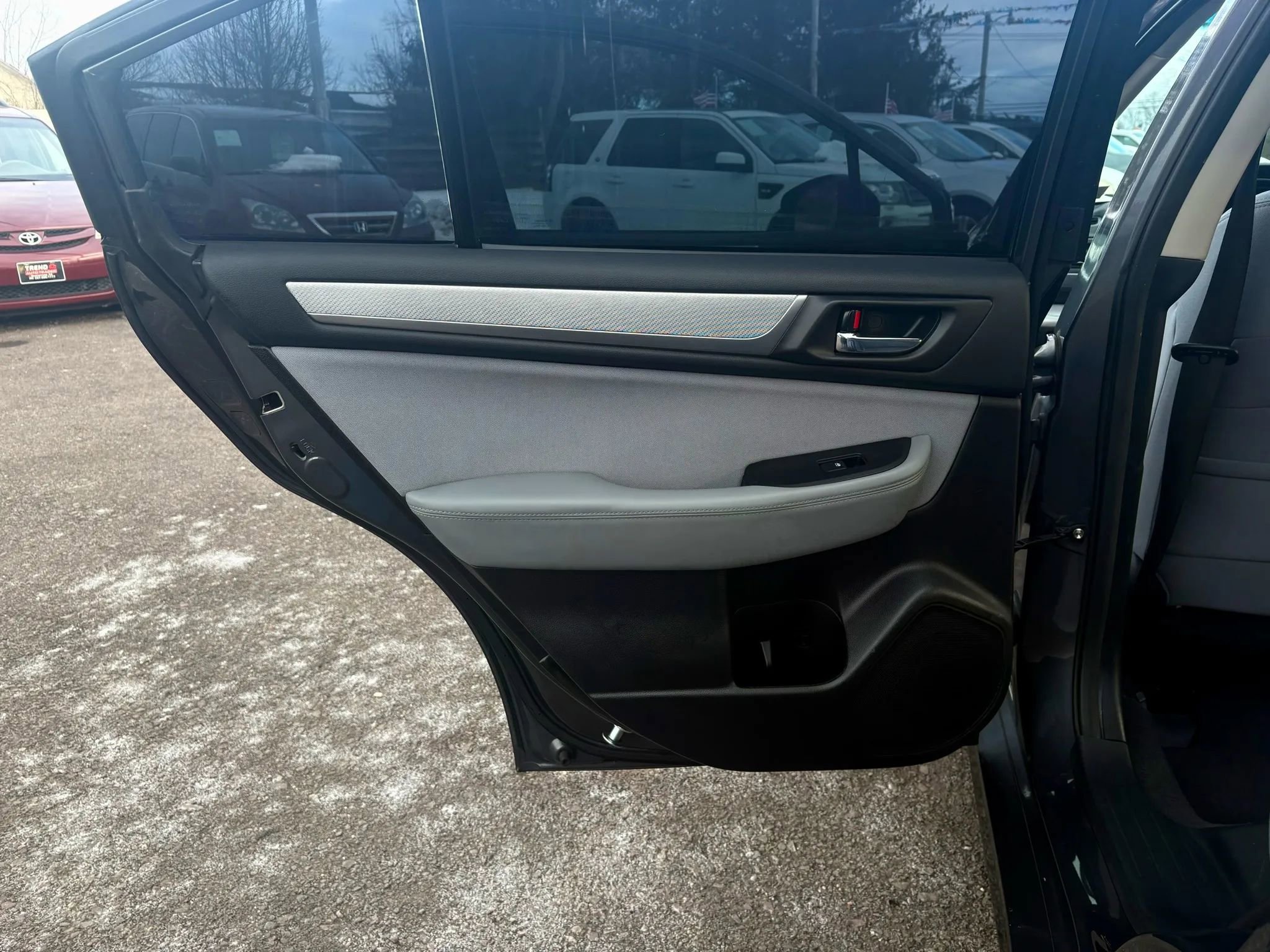 Used 2018 Subaru Legacy 2.5i Premium AWD/4WD image 12
